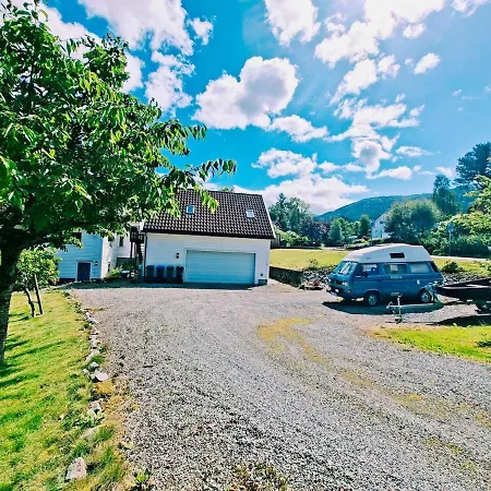 Bekkethun - Cozy Loft Retreat On Historic Grounds In *