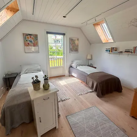 Lägenhet Bekkethun - Cozy Loft Retreat On Historic Grounds In Skånevik